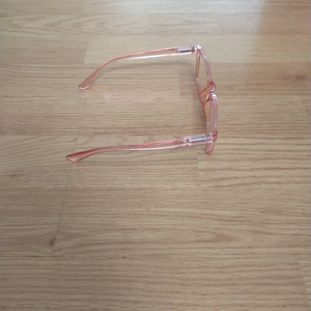 Brand new blue light glasses Light pink